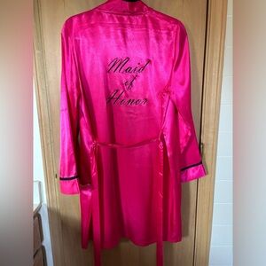 Maid of honor robe. Silk. Black details. Maid of honor in blacky glittery fabric